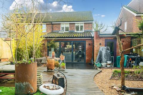 3 bedroom semi-detached house for sale, Pinckards, Chiddingfold, Godalming, Surrey, GU8