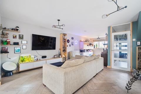 3 bedroom semi-detached house for sale, Pinckards, Chiddingfold, Godalming, Surrey, GU8