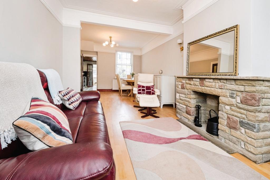 House in London, Cann Hall, Leytonstone - View 4