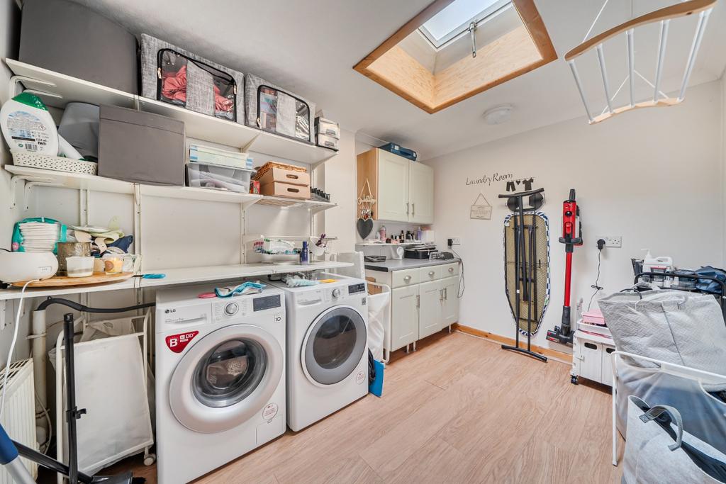 Utility room, utility