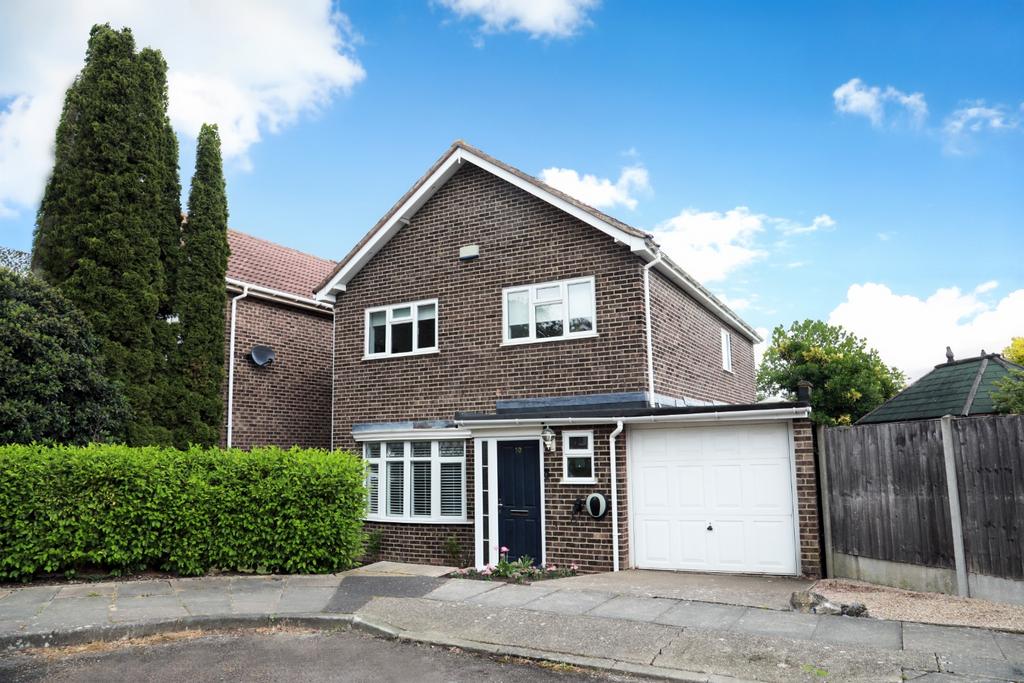 Detached house exterior, driveway, garage
