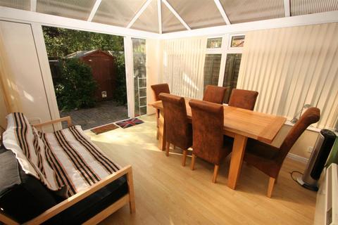2 bedroom terraced house to rent, Lambourn Square, Valley Park, Chandlers Ford