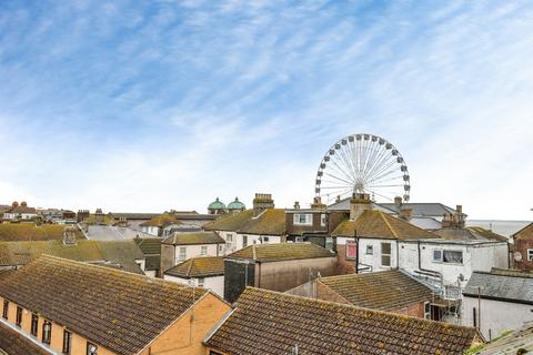 2 bedroom flat for sale, Camperdown, Great Yarmouth