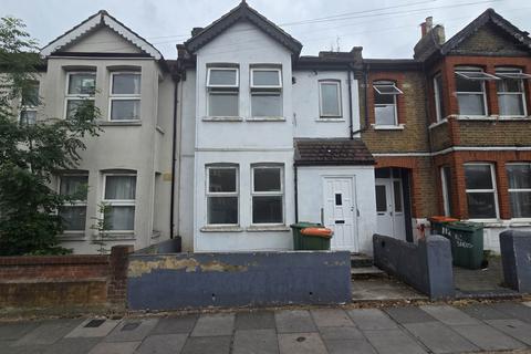 4 bedroom terraced house for sale, Sibley Grove, Manor Park, E12 6SF