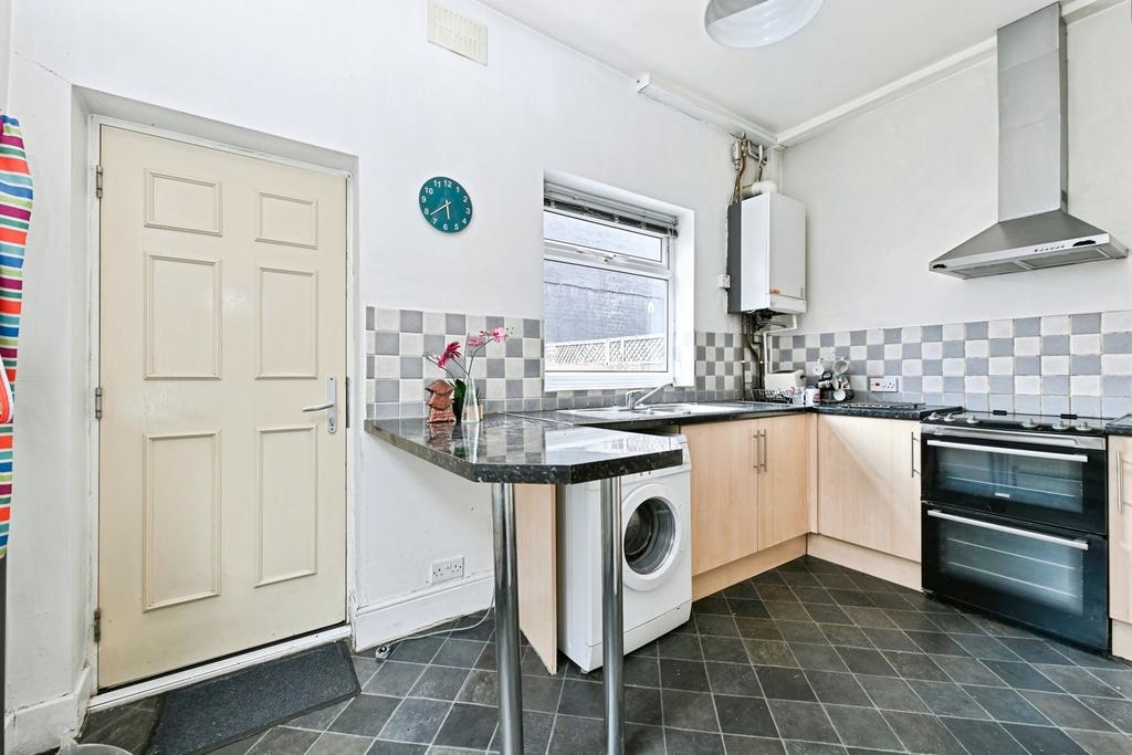 House in Nottingham, Hyson Green - More