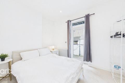 1 bedroom flat for sale, East Street, EPSOM