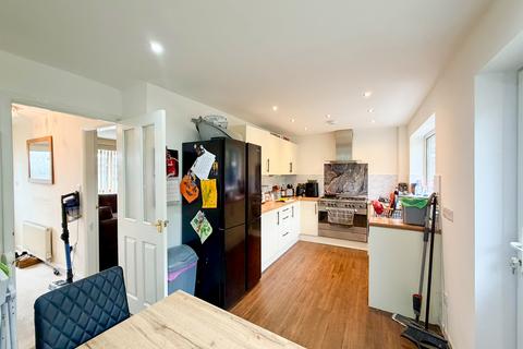 4 bedroom semi-detached house for sale, High Croft Close, Dukinfield, SK16 5HU, Dukinfield, SK16
