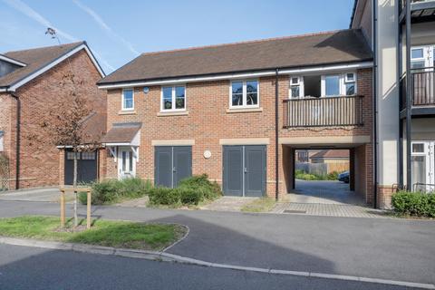 2 bedroom maisonette for sale, Hurst Avenue, Blackwater, Camberley