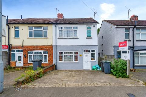 3 bedroom end of terrace house for sale, Dunstable Road, Luton, Bedfordshire, LU4