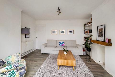 2 bedroom ground floor maisonette for sale, Belvedere Road, Bexleyheath, DA7