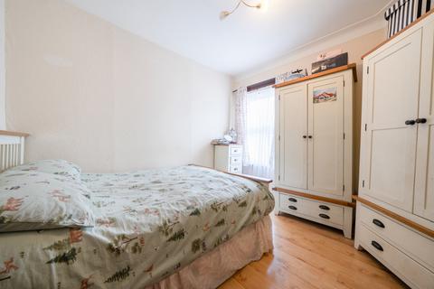 2 bedroom apartment for sale, Oakdale Road, Leytonstone, E11