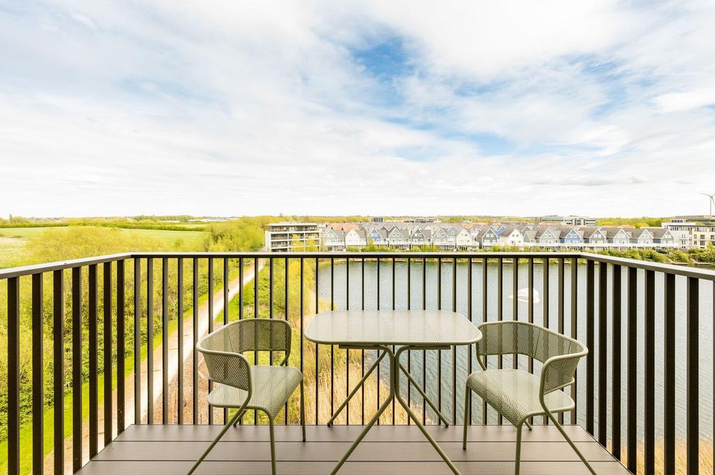 301 Longwater Avenue, Reading RG2 - View 6
