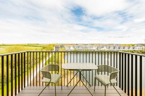 2 bedroom flat for sale, 301 Longwater Avenue, Reading RG2
