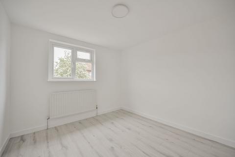 2 bedroom terraced house for sale, Stapleford Close, Chingford, London, E4