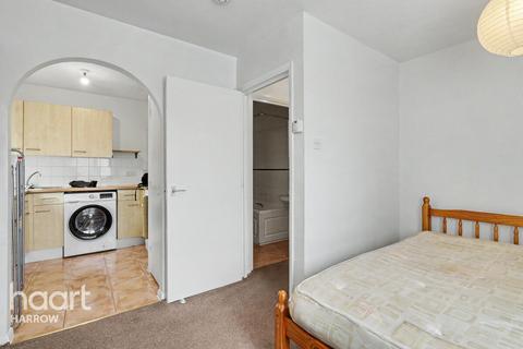 1 bedroom maisonette for sale, Badgers Close, Harrow