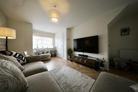 3 bedroom detached house for sale, Petfield Drive, Anlaby, Hull
