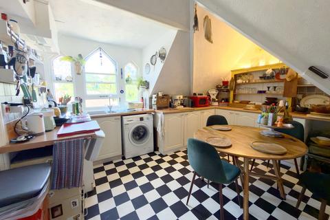 2 bedroom apartment for sale, Cavendish Road, Dean Park, Bournemouth, BH1