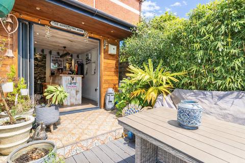4 bedroom terraced house for sale, Morden Road, Newport, NP19