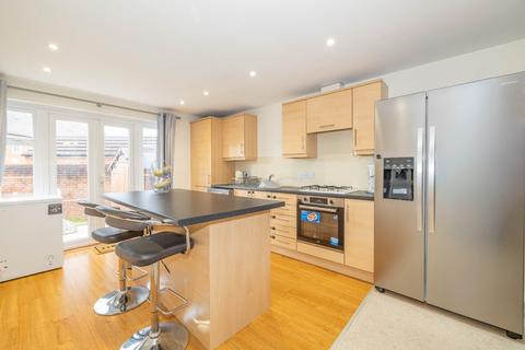 3 bedroom terraced house for sale, Violet Way, Kingsnorth, Ashford, Kent, TN23