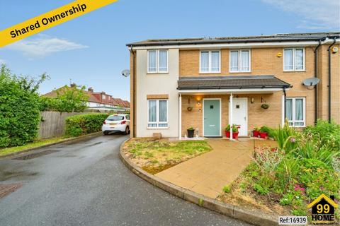 Glenister Gardens, Middlesex, UB3