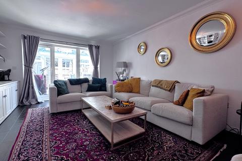 4 bedroom end of terrace house to rent, Laurel Mews, LEIGHTON BUZZARD