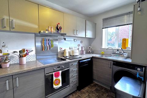4 bedroom end of terrace house to rent, Laurel Mews, LEIGHTON BUZZARD