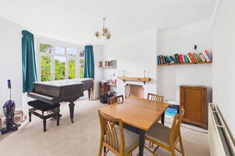 3 bedroom semi-detached house for sale, Kent Avenue, Ross-on-Wye, Herefordshire, HR9