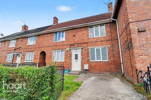 Terraced house - Holmes Carr Road, Rossington, Doncaster