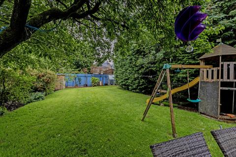 5 bedroom detached house for sale, Burlow Road, Buxton