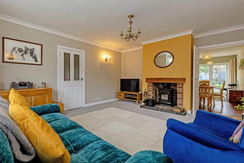 5 bedroom detached house for sale, Burlow Road, Buxton