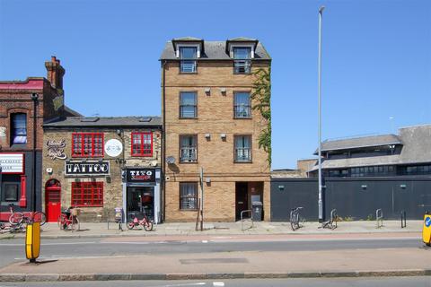 1 bedroom in a house share to rent, East Road, Cambridge CB1