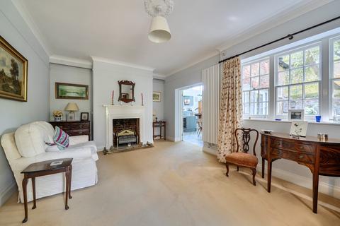 3 bedroom flat for sale, The Hornet, Chichester, PO19