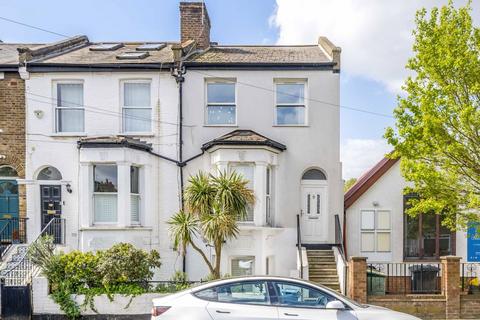 Cunnington Street, London W4