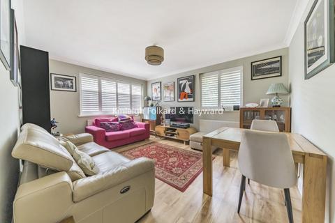 2 bedroom flat for sale, Albemarle Road, Beckenham, Kent, BR3