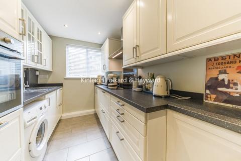 2 bedroom flat for sale, Albemarle Road, Beckenham, Kent, BR3