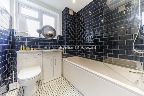 2 bedroom flat for sale, Albemarle Road, Beckenham, Kent, BR3