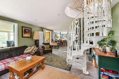 3 bedroom chalet for sale, Black Pond Lane, Lower Bourne, Farnham