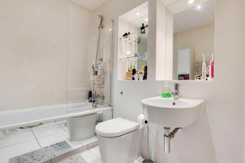 1 bedroom flat for sale, Printers Road, Oval, London, SW9