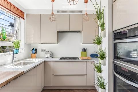 2 bedroom apartment for sale, Grove End Road, St. John's Wood, NW8