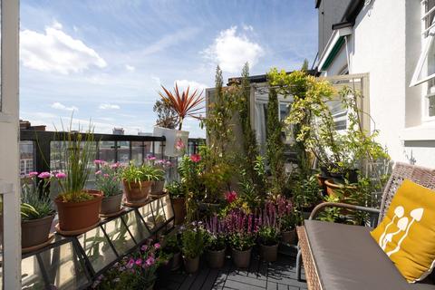 2 bedroom apartment for sale, Grove End Road, St. John's Wood, NW8