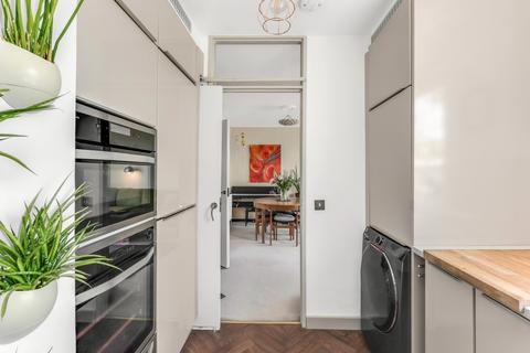 2 bedroom apartment for sale, Grove End Road, St. John's Wood, NW8