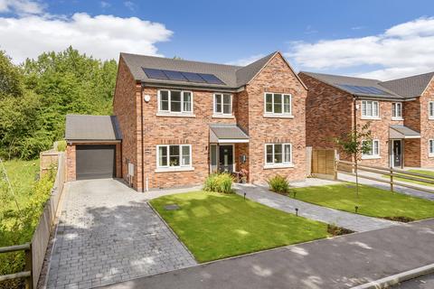 4 bedroom detached house for sale, Mossey Green, Ketley Bank