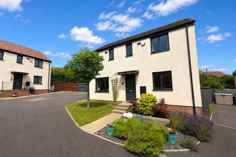Detached house - Heol Booths, Cardiff, CF3