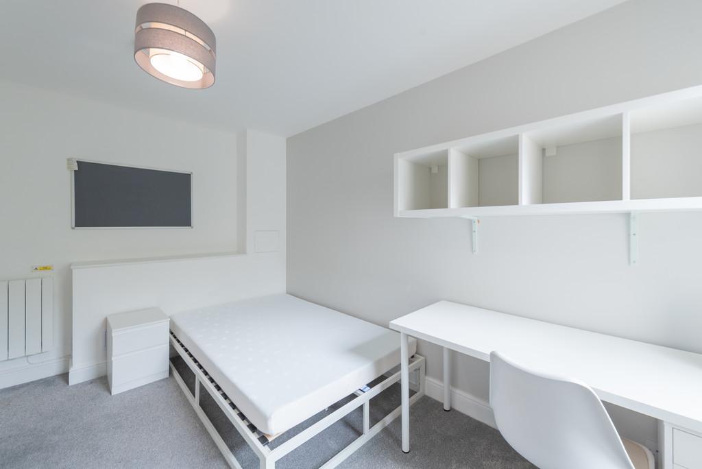 House in Southampton, Bevois Valley, Portswood Park - More