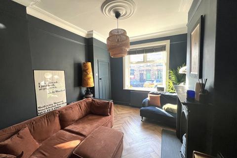 2 bedroom terraced house for sale, Francis Street, Heckmondwike