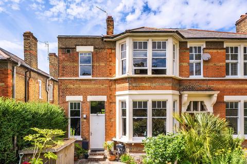 Mount Adon Park, East Dulwich, London, SE22