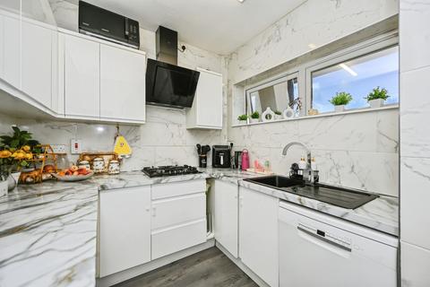 2 bedroom flat for sale, Wigan Lane, Wigan, WN1