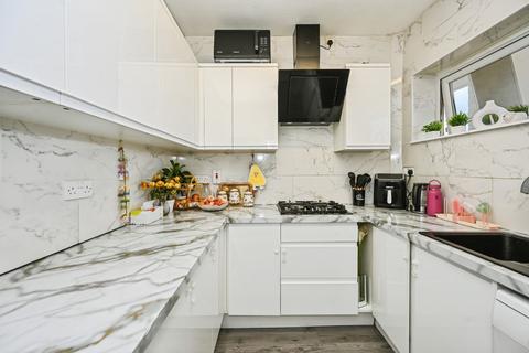2 bedroom flat for sale, Wigan Lane, Wigan, WN1
