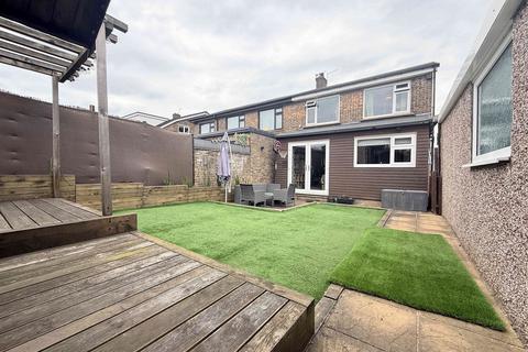 3 bedroom semi-detached house for sale, Stratton Road, Woodhouse HD6