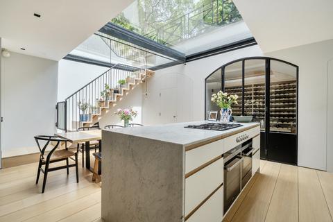 3 bedroom flat for sale, Gledhow Gardens, South Kensington, London, SW5